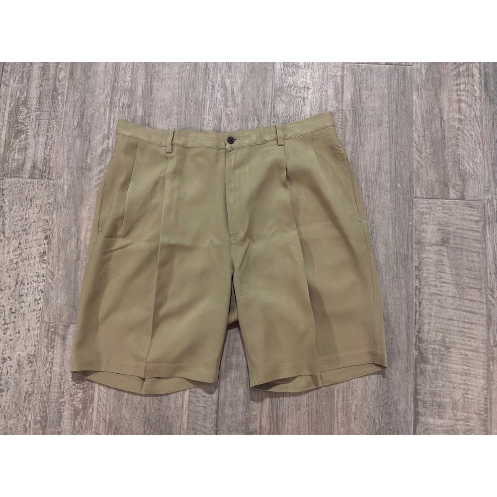 Tommy Bahama Relax Mens 38 Khaki Tan 100% Silk Pleated Walking Shorts